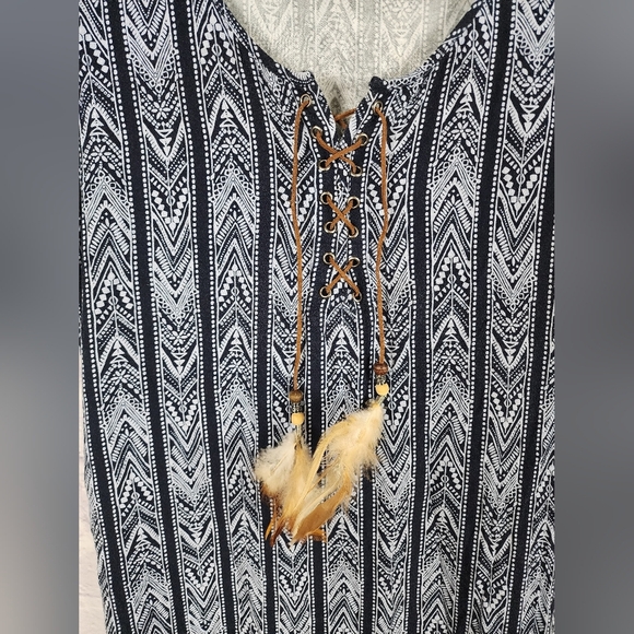 Ariat women's blue casual dress with pockets and feather accent Size Small - Picture 3 of 6